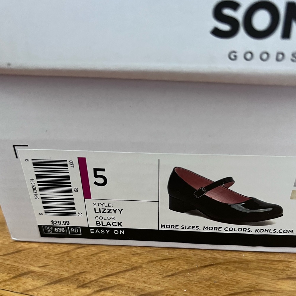Black Patent Girls Dress shoes Sonoma Lizzyy- Like new! - Picture 7 of 7